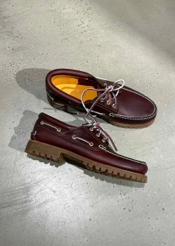 AUTHENTIC BOAT SHOE