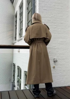 BorakMD coat