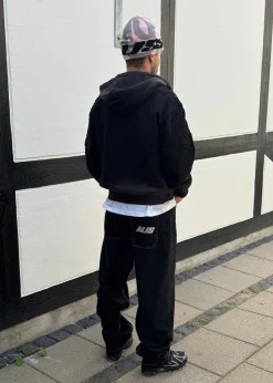 CORY STRAIGHT FIT JEANS