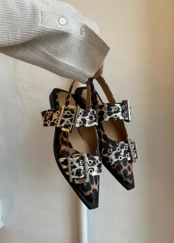 Feminine Buckle Ballerina Satin Print