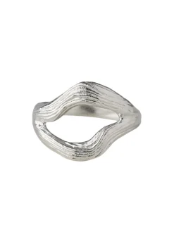 Flowing Dreams Ring