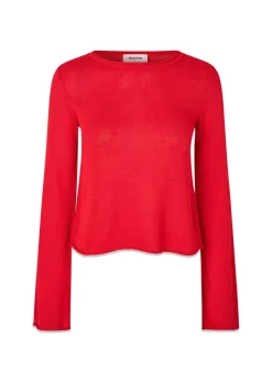 IvonneMD flared o-neck