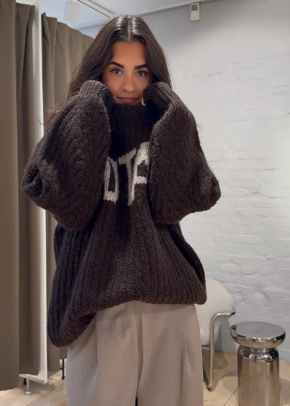 KNITTED LOGO SWEATER