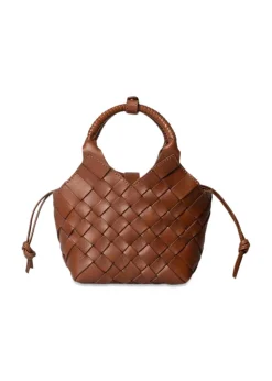 Misu Mini, Nutmeg, O