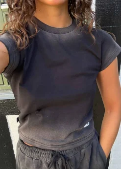 OLIIEY BABY TEE W/ LOGO