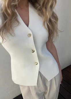 Sway Smooth Knit Waistcoat